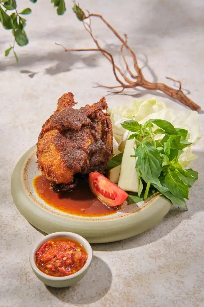 Bebek Bumbu Hitam