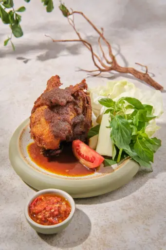 Bebek Bumbu Hitam