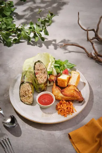 Nasi Bakar Komplit Ayam