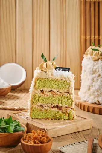 Pandan Chiffon with Aren Buttercream